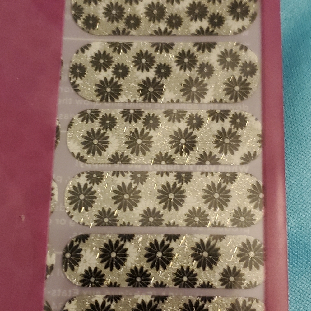 Jamberry Nail Wraps: 8 packages plus 1 freebie